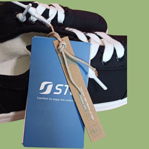 STQ Womens Black/Wht Canvas Slip-On Sneakers Size 8.5 - Picture 9 of 16